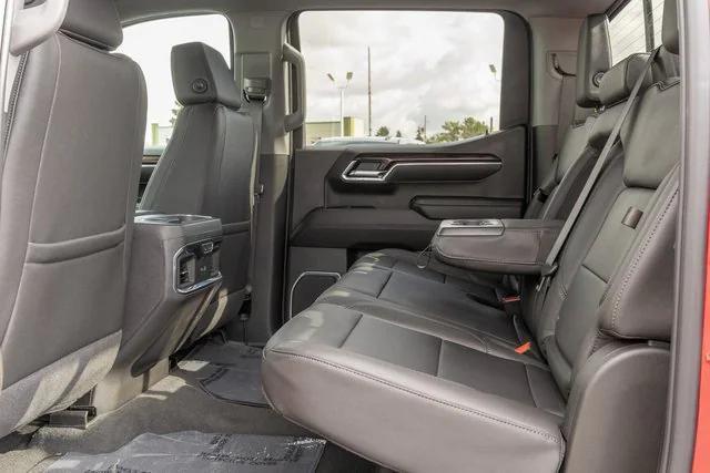 new 2025 GMC Sierra 1500 car, priced at $71,120