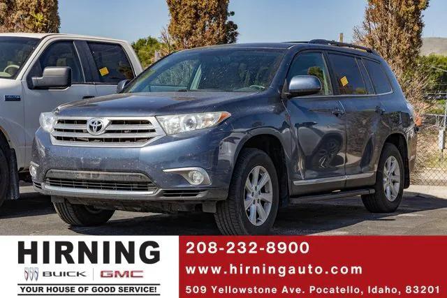 used 2013 Toyota Highlander car, priced at $16,500