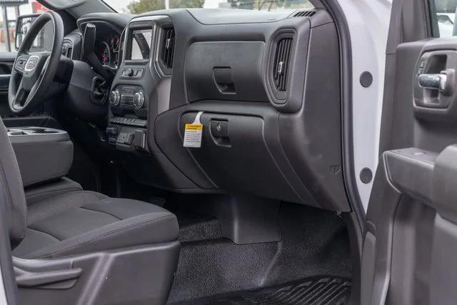 new 2025 GMC Sierra 1500 car, priced at $50,710