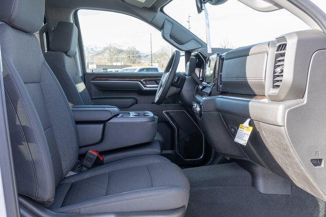 new 2025 GMC Sierra 1500 car, priced at $59,225