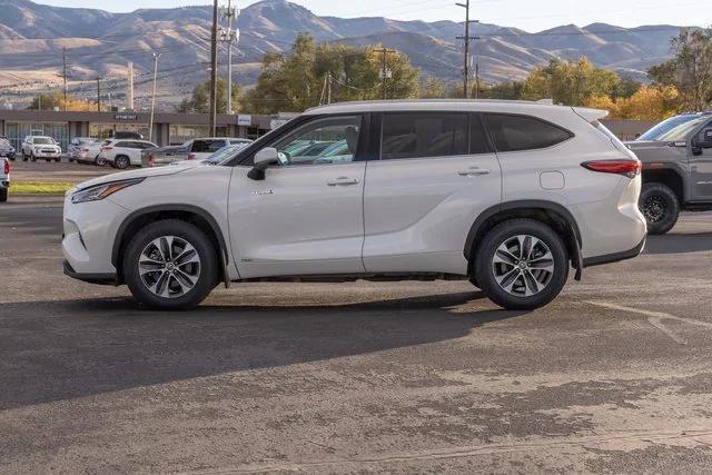 used 2020 Toyota Highlander Hybrid car, priced at $33,350