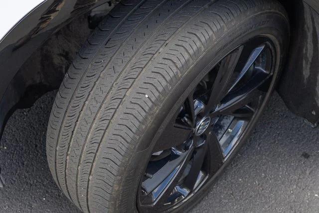 used 2025 Buick Envision car, priced at $35,900