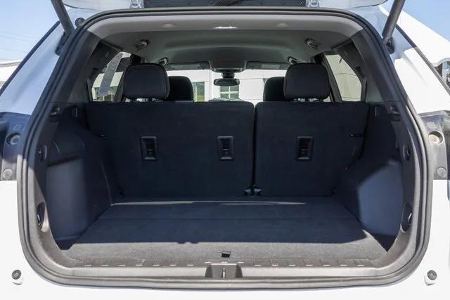 used 2024 Chevrolet Equinox car, priced at $26,800