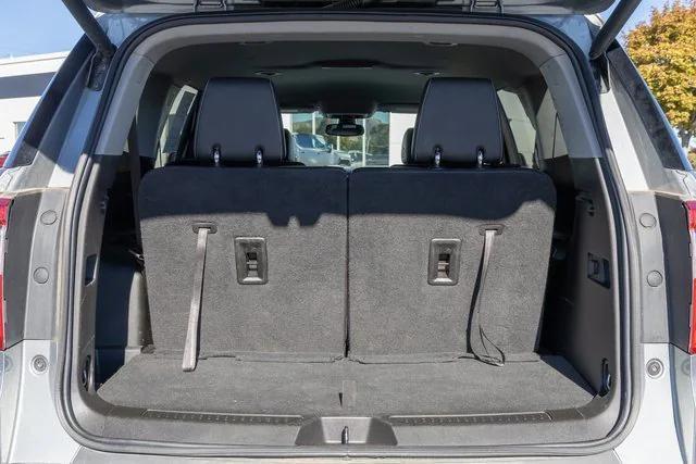 used 2023 GMC Acadia car, priced at $27,900