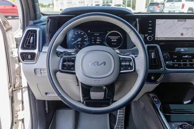 used 2022 Kia Sorento Plug-In Hybrid car, priced at $30,900