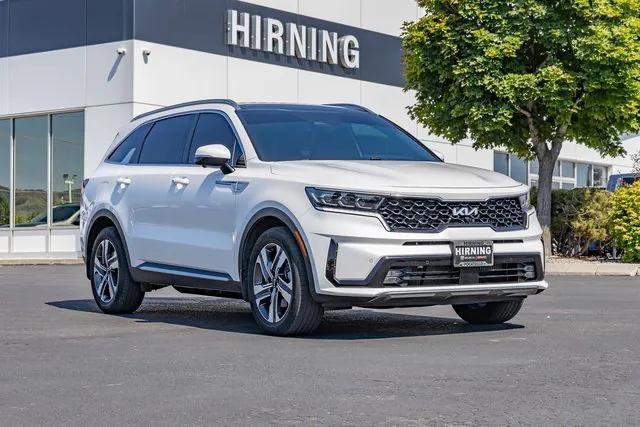 used 2022 Kia Sorento Plug-In Hybrid car, priced at $30,900