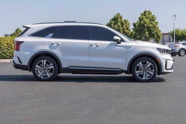 used 2022 Kia Sorento Plug-In Hybrid car, priced at $30,900