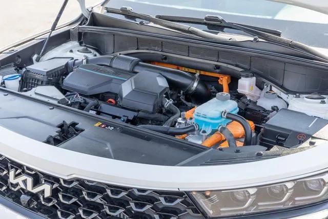 used 2022 Kia Sorento Plug-In Hybrid car, priced at $30,900