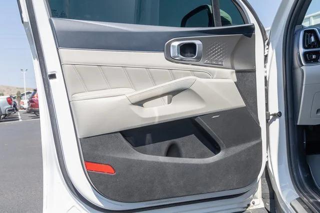 used 2022 Kia Sorento Plug-In Hybrid car, priced at $30,900