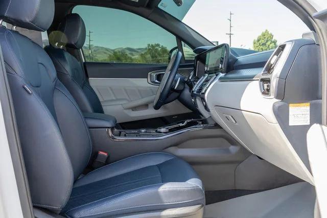 used 2022 Kia Sorento Plug-In Hybrid car, priced at $30,900