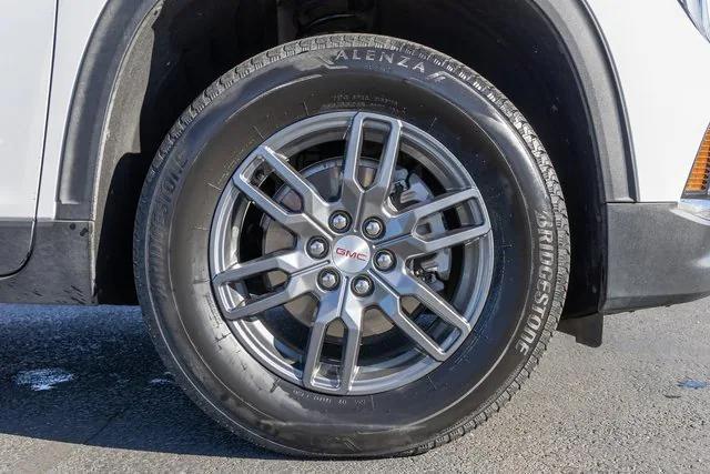 used 2025 GMC Acadia car, priced at $38,900