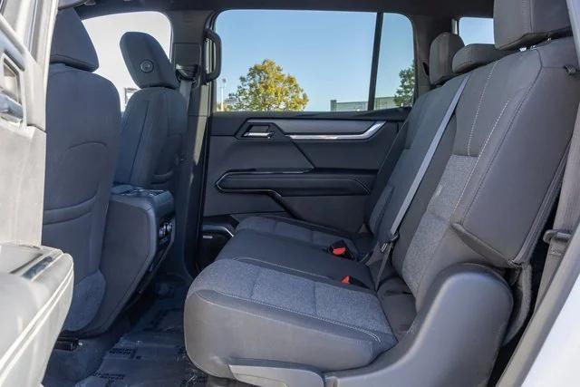 used 2025 GMC Acadia car, priced at $38,900