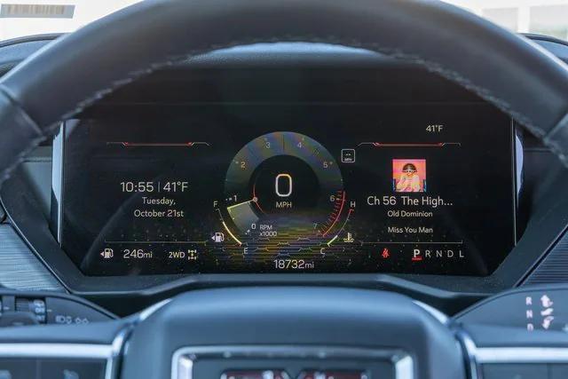 used 2025 GMC Acadia car, priced at $38,900