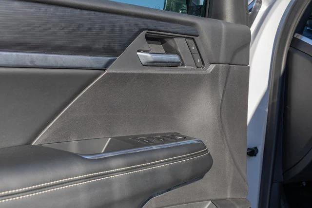 used 2025 GMC Acadia car, priced at $38,900