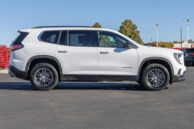 used 2025 GMC Acadia car, priced at $38,900