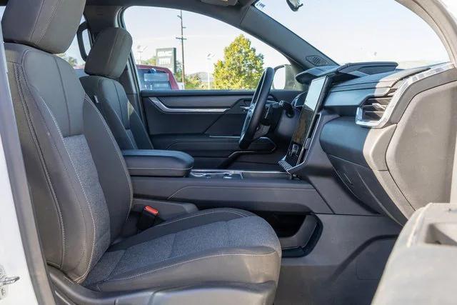 used 2025 GMC Acadia car, priced at $38,900