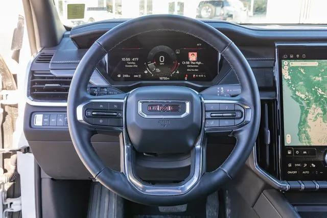 used 2025 GMC Acadia car, priced at $38,900