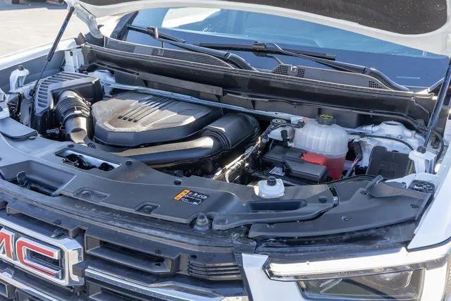 used 2025 GMC Acadia car, priced at $38,900