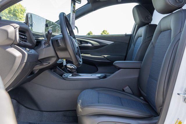 new 2025 Buick Envista car, priced at $26,785