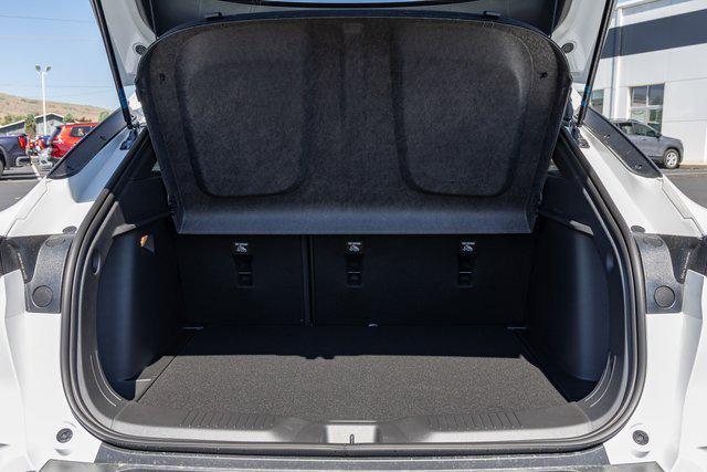 new 2025 Buick Envista car, priced at $26,785