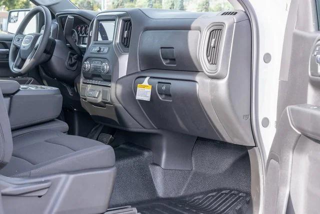 new 2025 GMC Sierra 1500 car, priced at $48,030