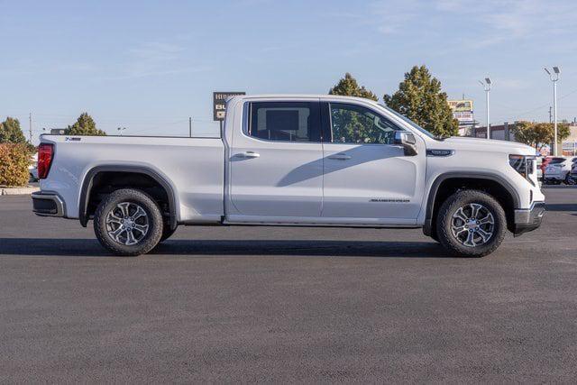 new 2025 GMC Sierra 1500 car, priced at $59,780