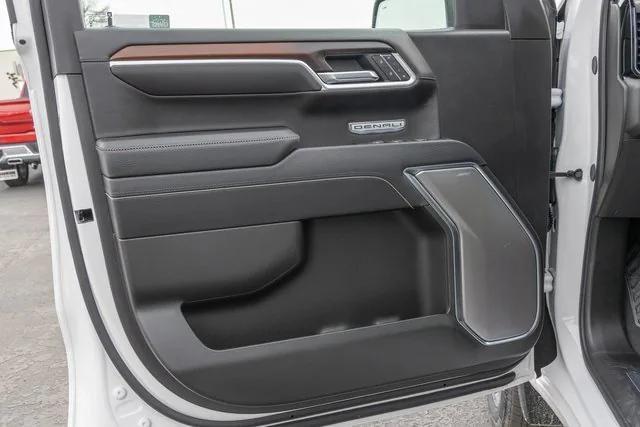 new 2025 GMC Sierra 1500 car, priced at $78,005