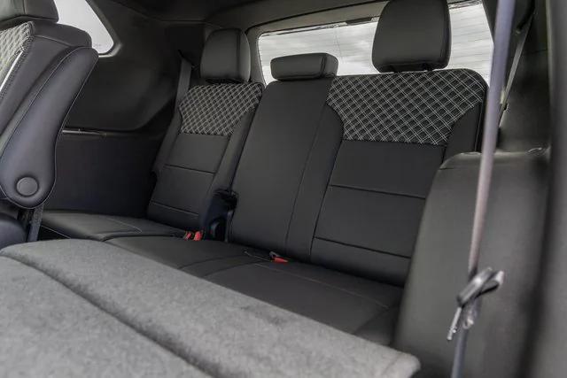 new 2025 GMC Acadia car, priced at $64,215