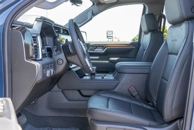 new 2025 GMC Sierra 1500 car, priced at $78,195