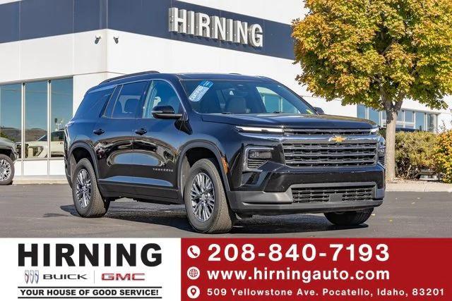 used 2025 Chevrolet Traverse car, priced at $39,900
