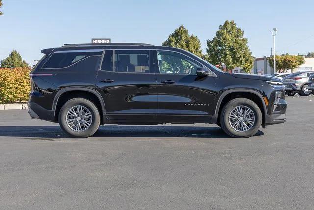 used 2025 Chevrolet Traverse car, priced at $39,900