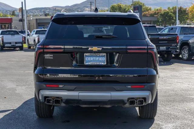 used 2025 Chevrolet Traverse car, priced at $39,900