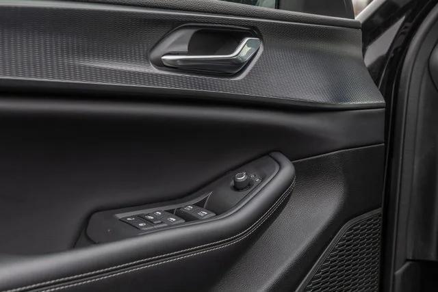 used 2024 Jeep Grand Cherokee L car, priced at $31,900