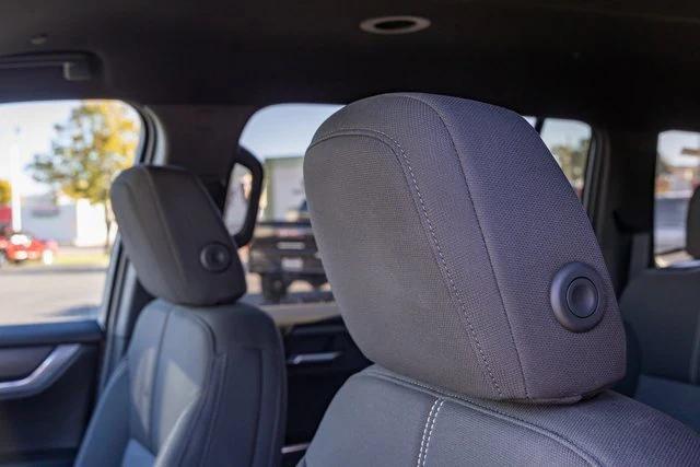 used 2025 GMC Acadia car, priced at $37,900