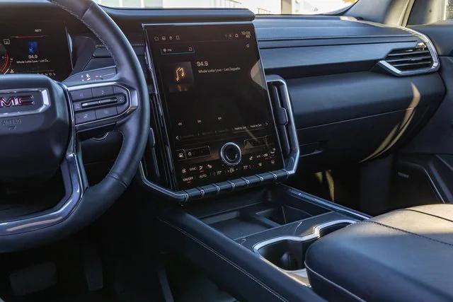 used 2025 GMC Acadia car, priced at $37,900