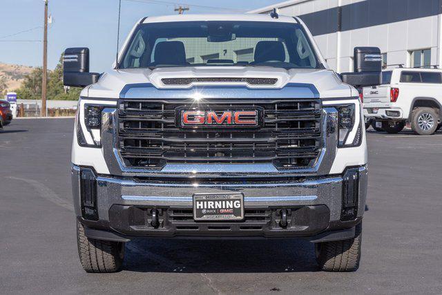 new 2025 GMC Sierra 3500 car, priced at $57,195