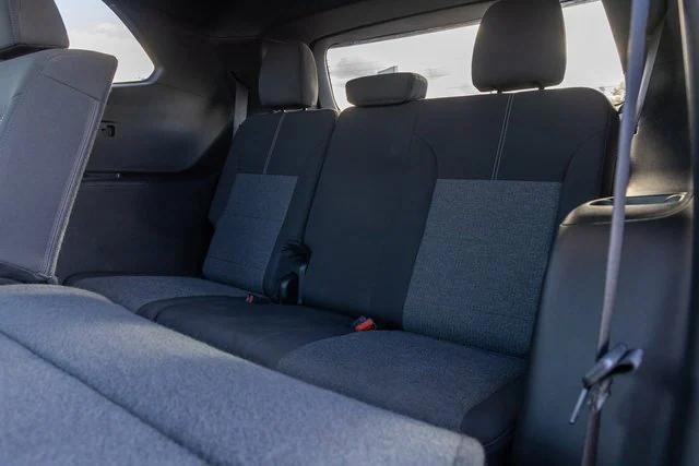 used 2025 GMC Acadia car, priced at $37,900