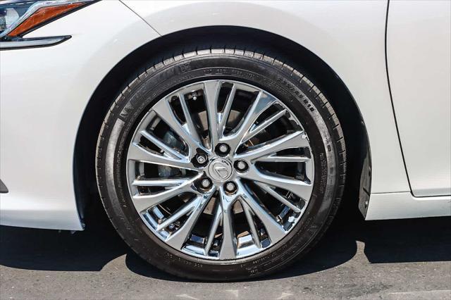 used 2019 Lexus ES 300h car, priced at $25,522