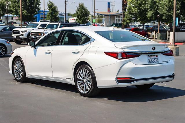 used 2019 Lexus ES 300h car, priced at $25,522