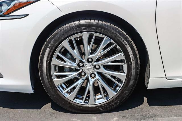 used 2019 Lexus ES 300h car, priced at $25,522