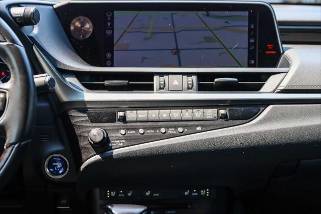 used 2019 Lexus ES 300h car, priced at $25,522