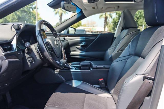 used 2019 Lexus ES 300h car, priced at $25,522