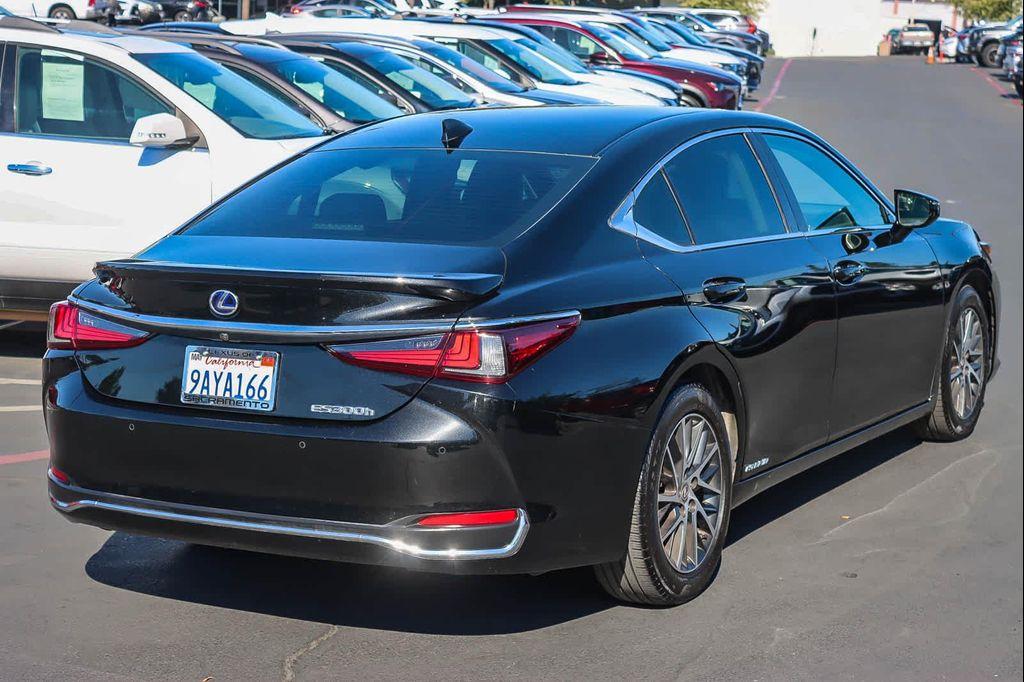 used 2021 Lexus ES 300h car, priced at $33,171