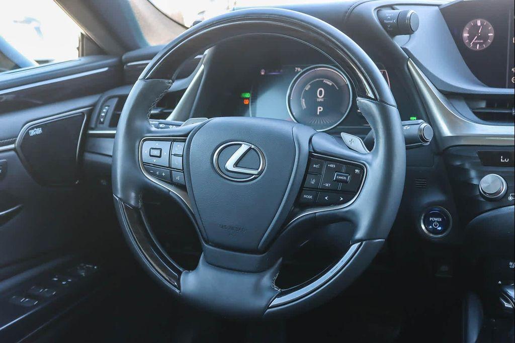 used 2021 Lexus ES 300h car, priced at $33,171