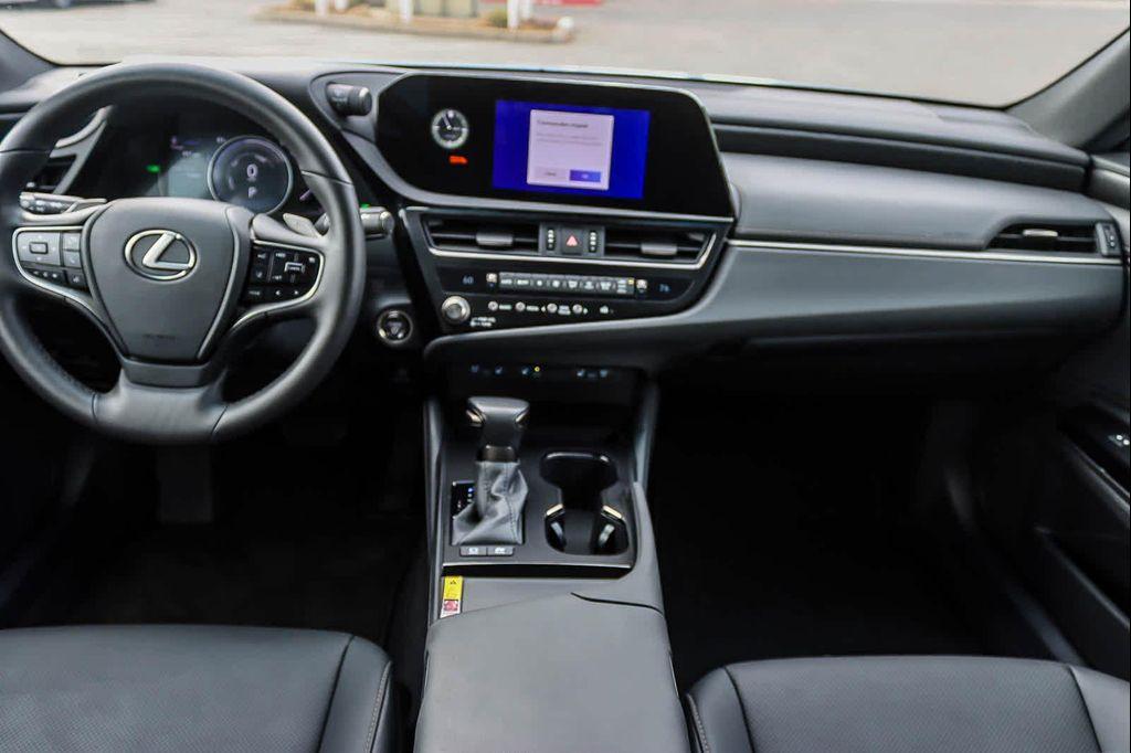 used 2024 Lexus ES 300h car, priced at $40,592
