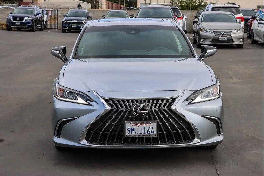 used 2024 Lexus ES 300h car, priced at $40,592