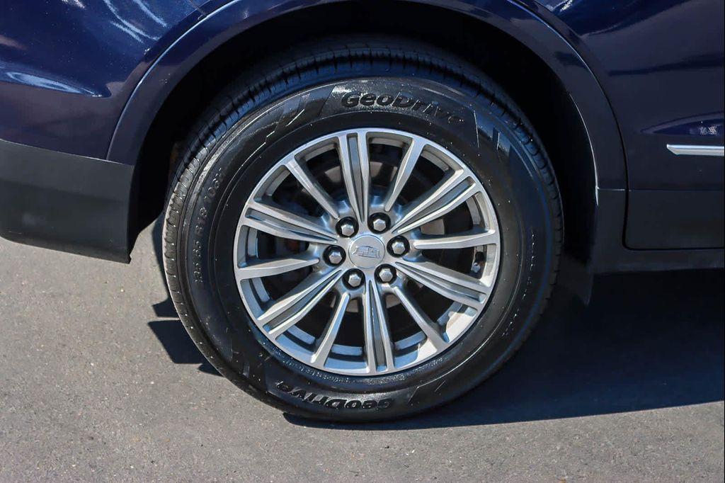used 2017 Cadillac XT5 car, priced at $16,731