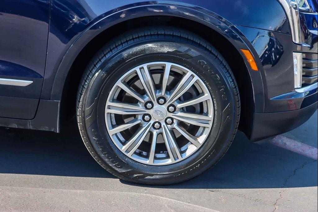 used 2017 Cadillac XT5 car, priced at $16,731