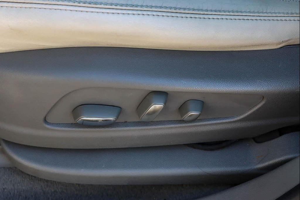 used 2017 Cadillac XT5 car, priced at $16,731