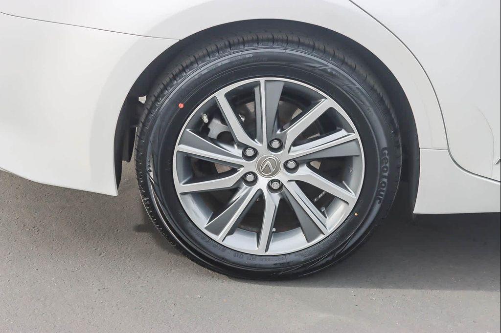 used 2017 Lexus ES 300h car, priced at $22,401